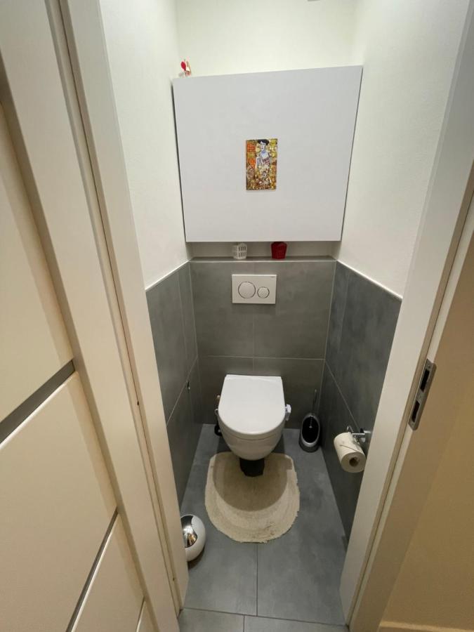 We Apartment - Close To The Center & City View, Self Check-In 24H バンスカー・ビストリツァ エクステリア 写真