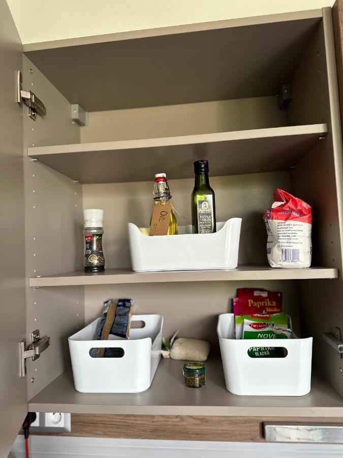 We Apartment - Close To The Center & City View, Self Check-In 24H バンスカー・ビストリツァ エクステリア 写真