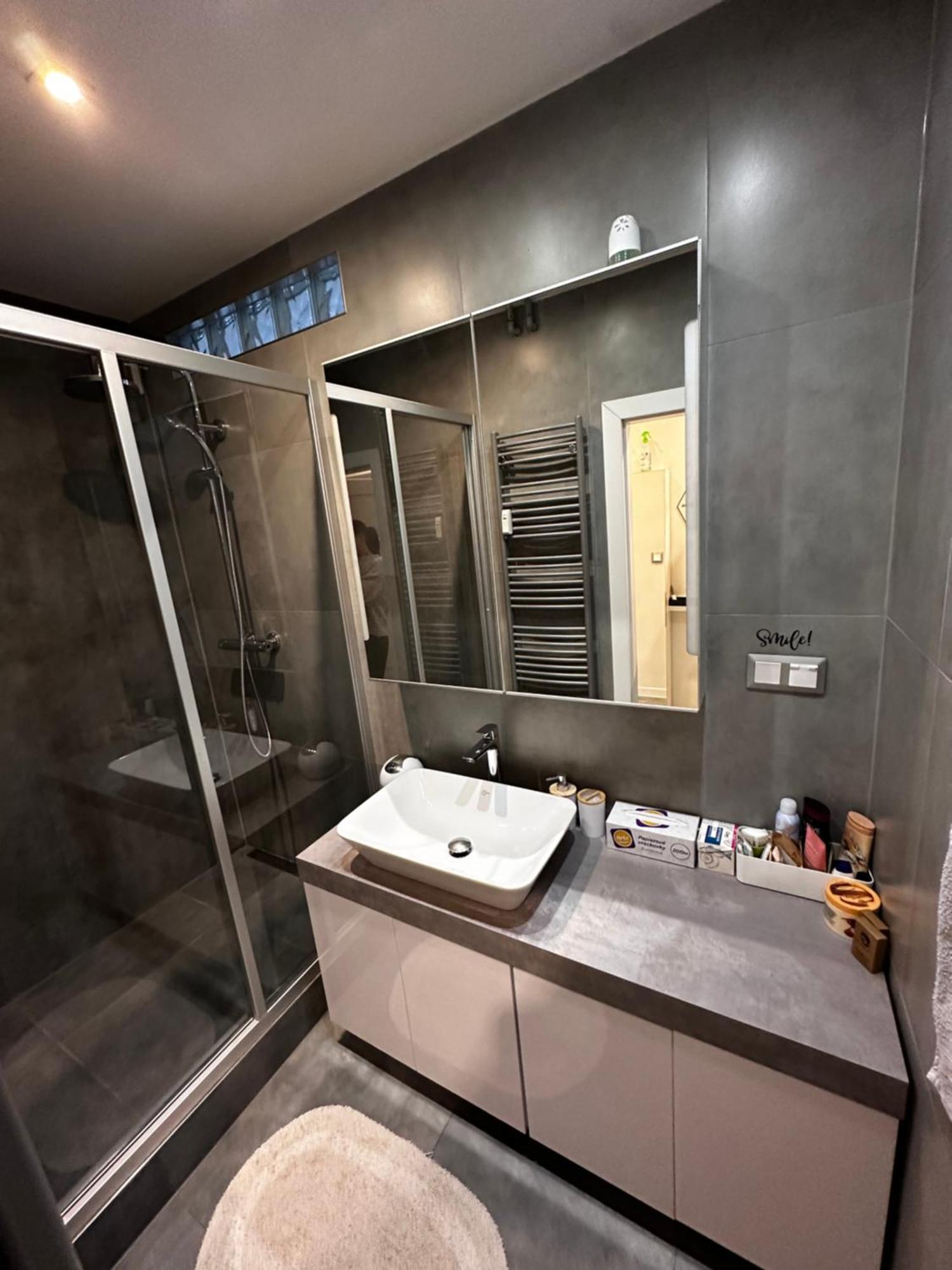 We Apartment - Close To The Center & City View, Self Check-In 24H バンスカー・ビストリツァ エクステリア 写真